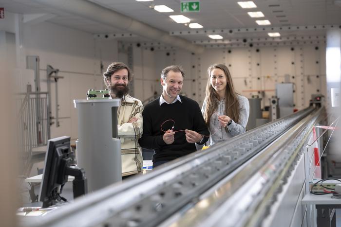 From left: Vlad Dumitru, Werner Lienhart and Lisa Strasser from the Institute of Engineering Geodesy and Measurement Systems at TU Graz.