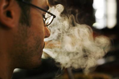 5 Percent of Workers Gave up Smoking when the Anti-Tobacco Law Took Effect