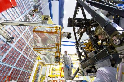 Installing NIRSpec in the Webb Telescope's Heart (1 of 2)