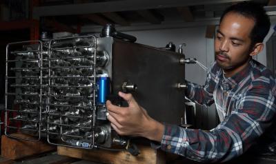 Adrian Narvaez, Hawaii Hydrogen Carriers