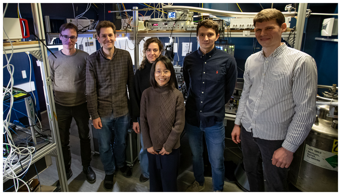 Part of the team behind the invention. From left:: Peter Lodahl, Anders Sørensen, Vasiliki Angelopoulou, Ying Wang, Alexey Tiranov, Cornelis van Diepen