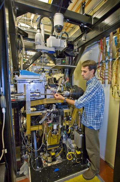 Greg Hura at SIBLYS Beamline