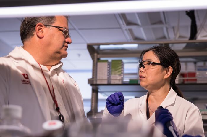 Hong and Shaw in lab