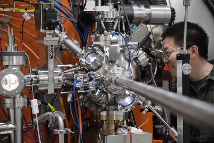 scientist at NSLS-II SIX beamline