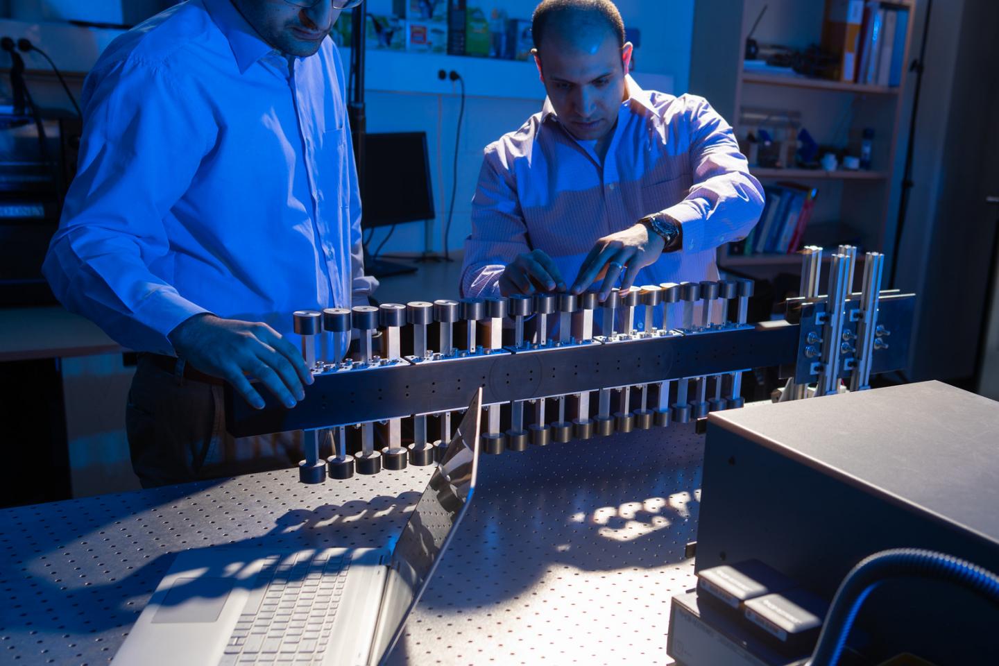 Engineers Break Reciprocity with 'spacetime-Varying Metamaterials'