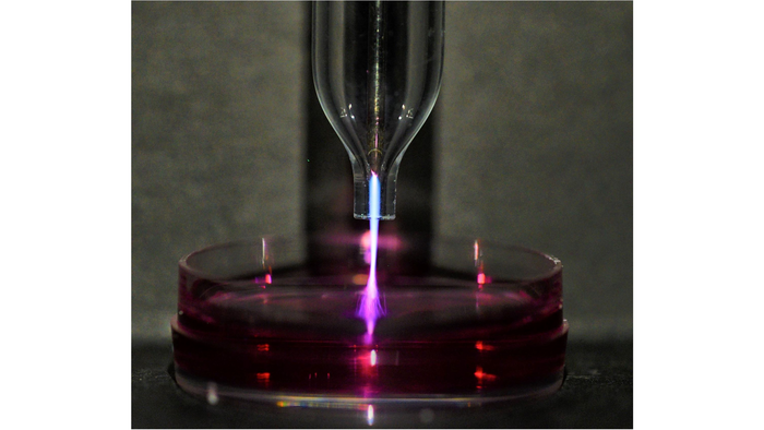 Plasma-activated medium for cancer treatment