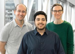 Andrés Finzi (left), a CRCHUM researcher, with Mehdi Benlarbi, a doctoral student in Finzi's lab and the study’s first author, and Dr. Madeleine Durand,  a CRCHUM researcher