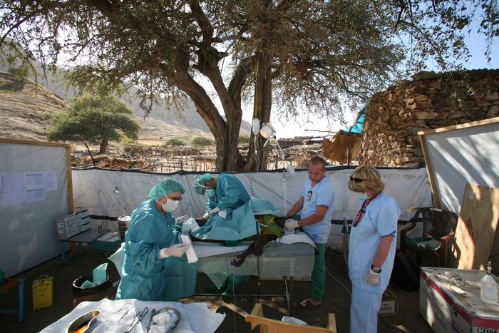 Stocking medical facilities like this one in Sudan is challenging for ICRC’s logistics department.