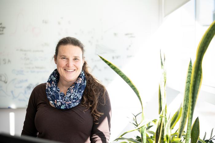 आई. एस. सी. बी. अध्येता-बारबरा एंगेलहार्ड्ट, पी. एच. डी