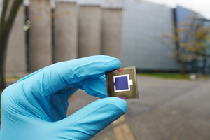 World record cell in front of BESSY II