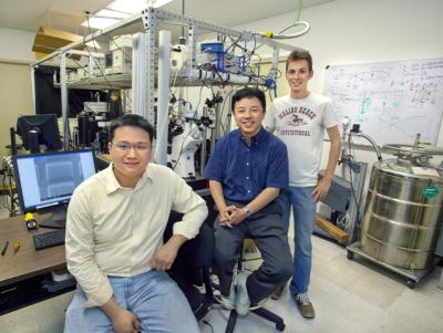 Xiang Zhang, Ming Liu and Thomas Zentgraf, DOE/Lawrence Berkeley National Laboratory