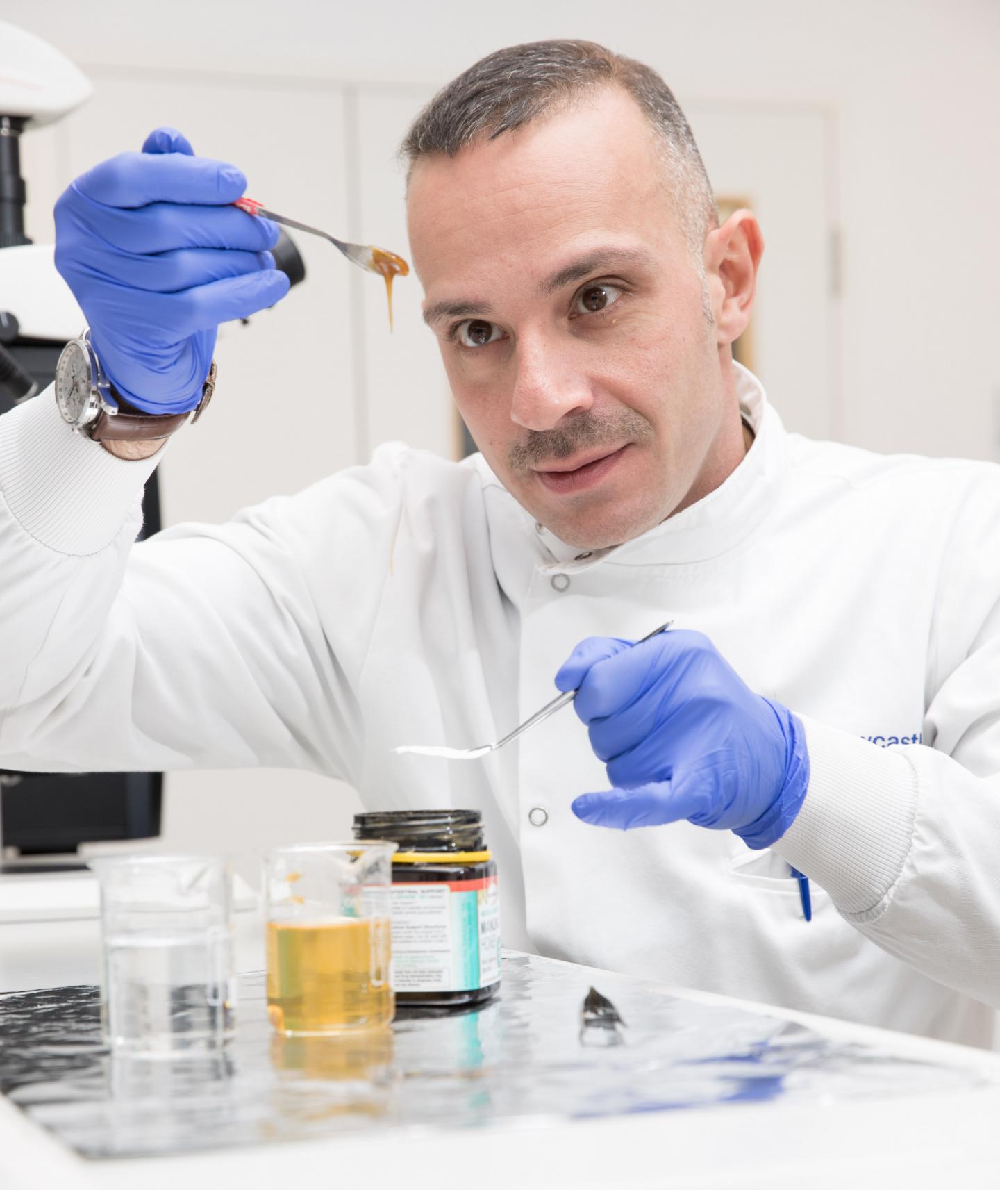 How a Manuka Honey 'Sandwich' Could Be the Key to Fighting Infections