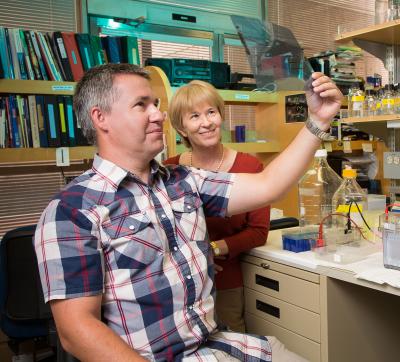 Michal Krawczyk and Beverly Emerson, Salk Institute for Biological Studies