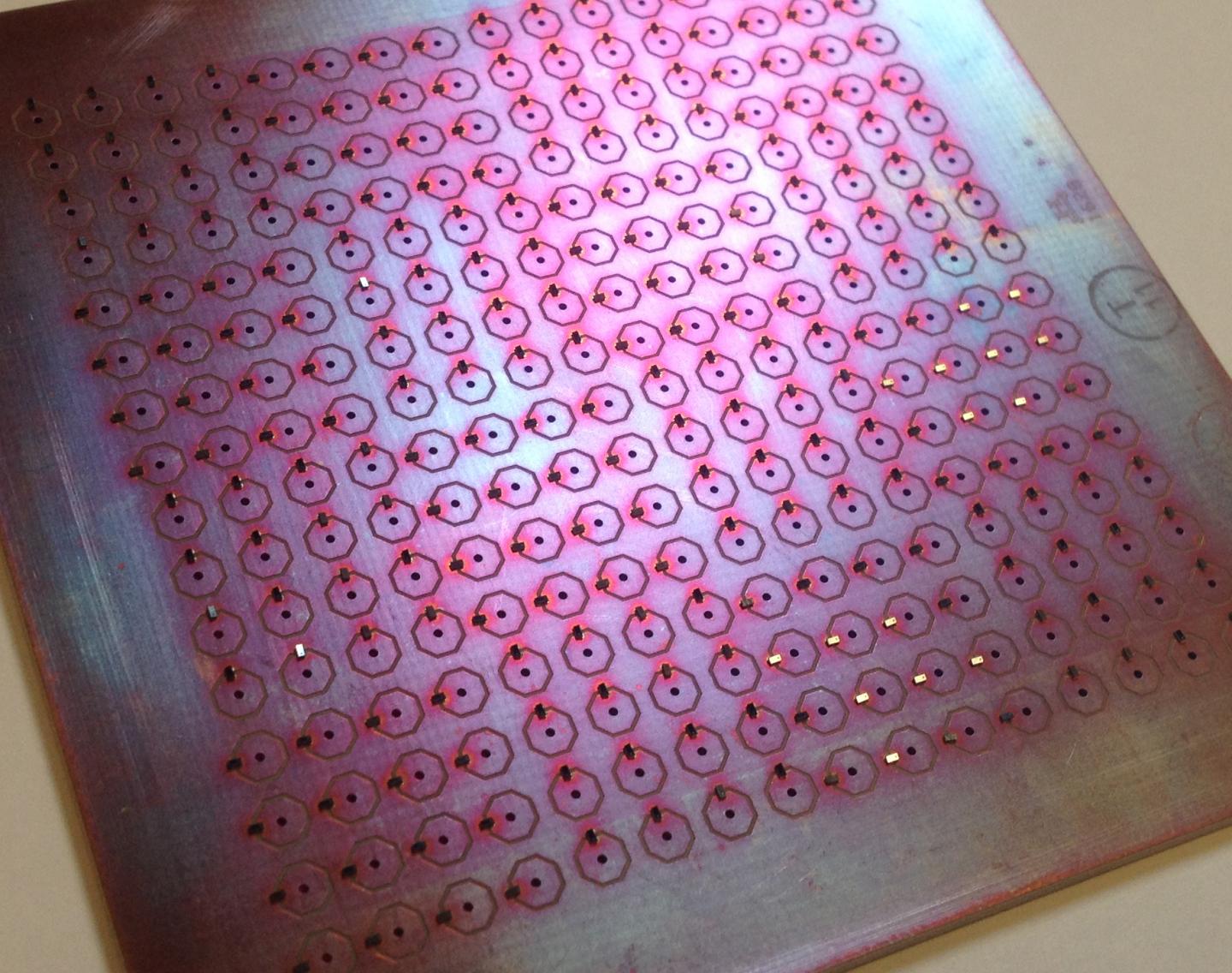 Pink Discs of a Metamaterial