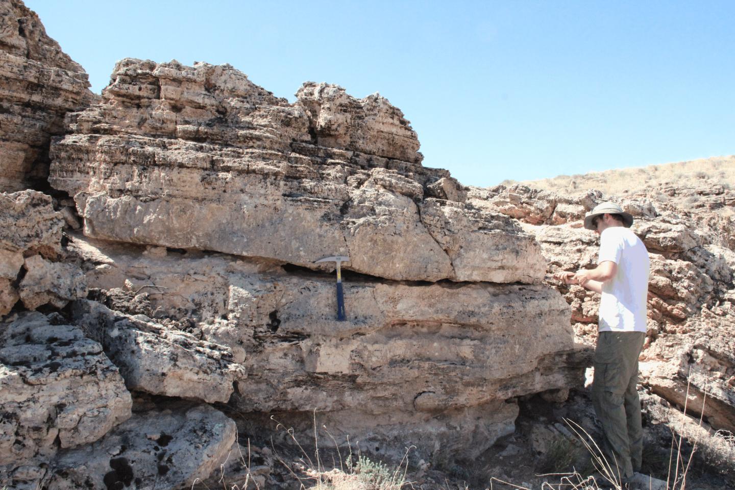 Scientists Study a Natural Carbon Dioxide Store in Arizona, US