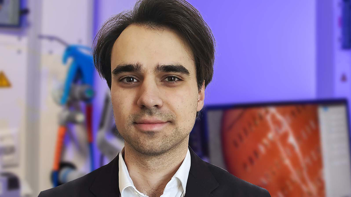 World’s Smallest Microelectronic Catheter for Minimally Invasive Surgery of the Future