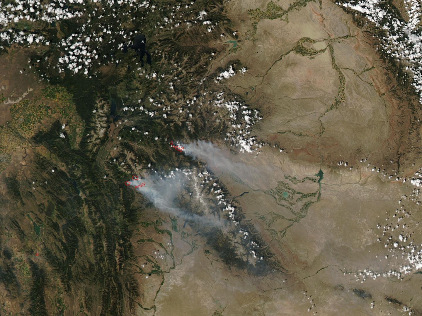 Wyoming's Cliff Creek and Lava Mountain Fires Continue