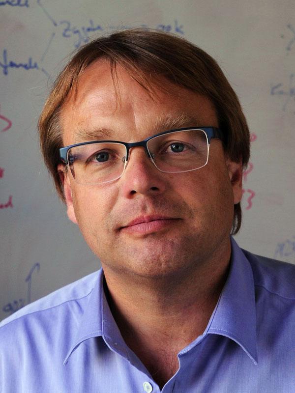 Oliver Billker, Umeå University