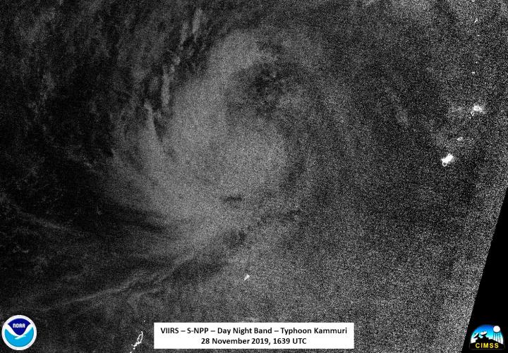 Suomi NPP Nighttime Image of Kammuri