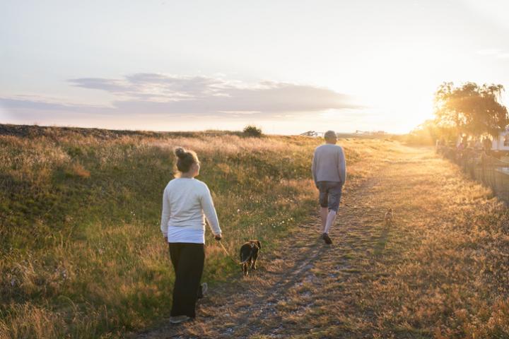 Walking speed could help predict Covid-19 deaths and illness