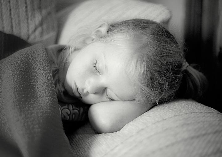 Sleep Quality Influences the Cognitive Performance of Autistic and Neurotypical Children