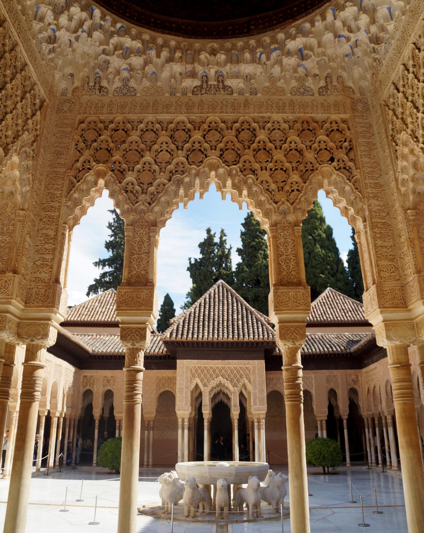 Unknown Details Identified In The Lions Courtyard At The Alhambra   Public