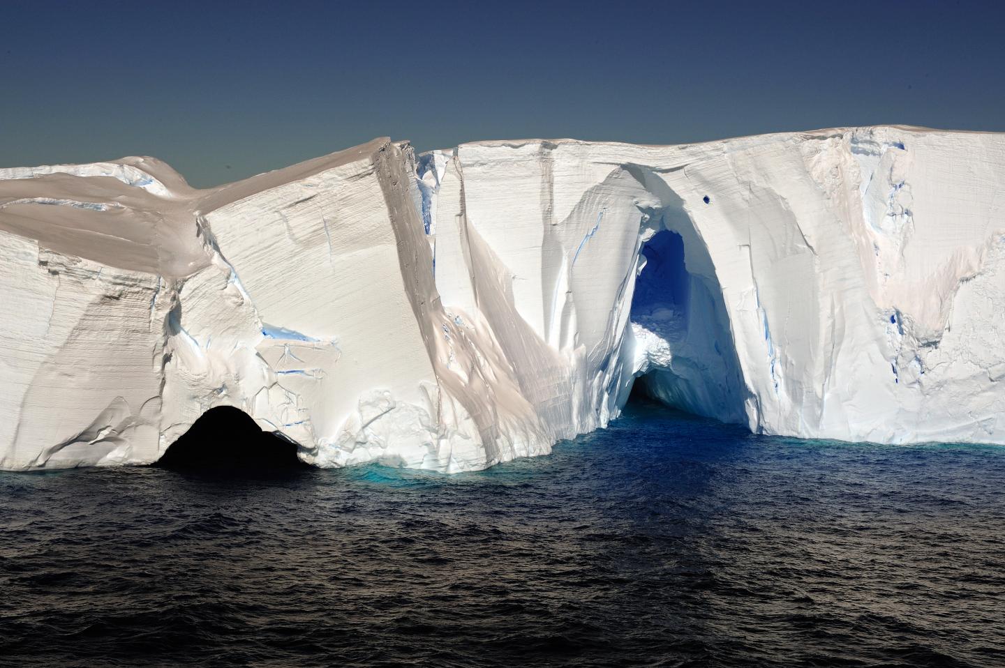 Ice cliffs in Pine Island Bay