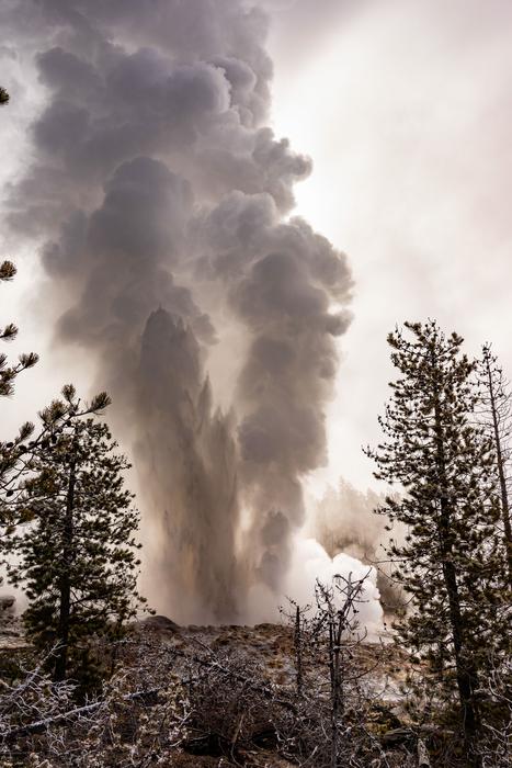 Steamboat Geyser eruption