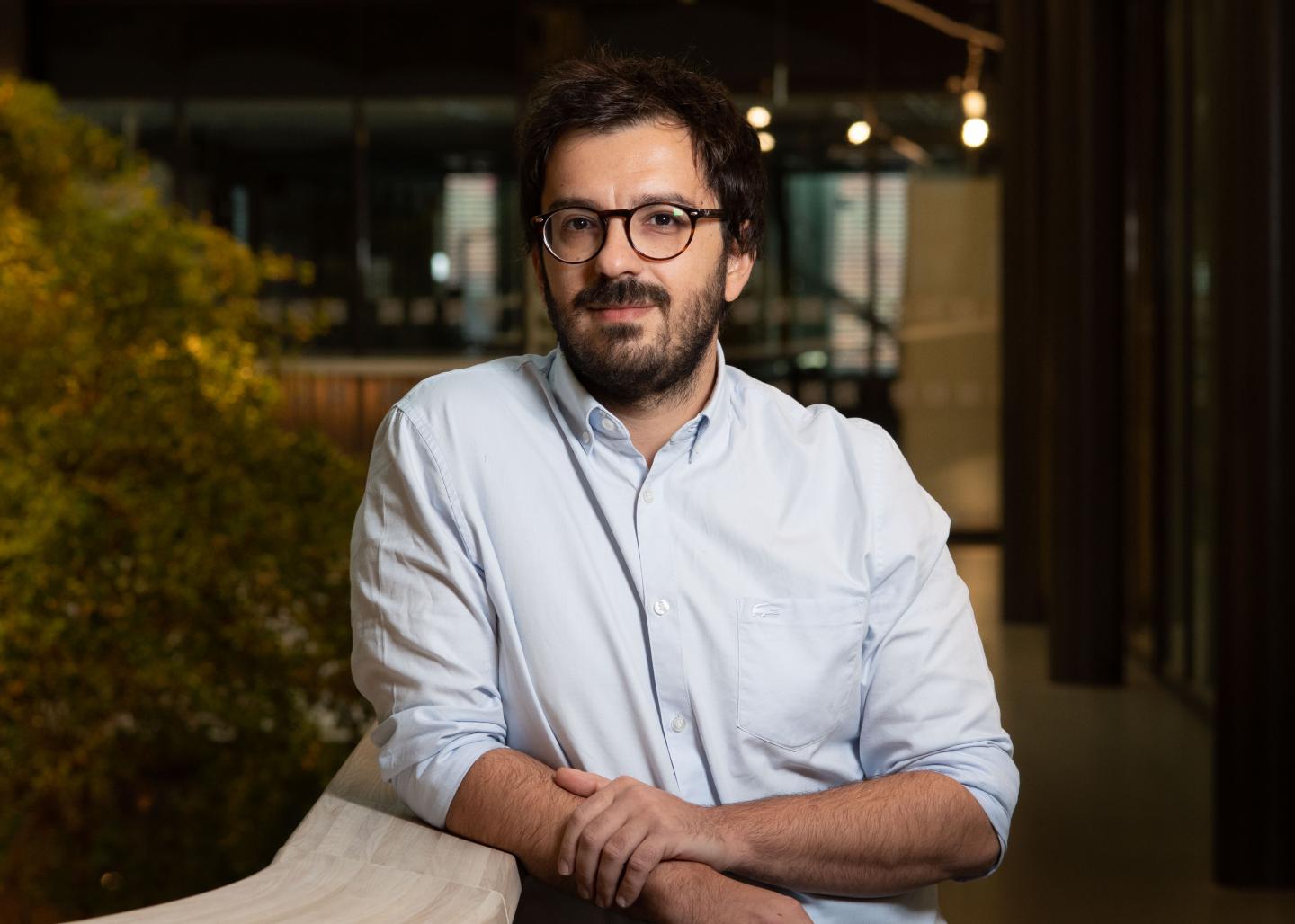 Konstantinos Ampatzis, Karolinska Institutet