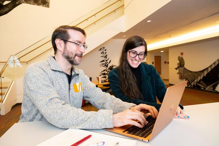 Tufts students run new Cybersecurity Clinic