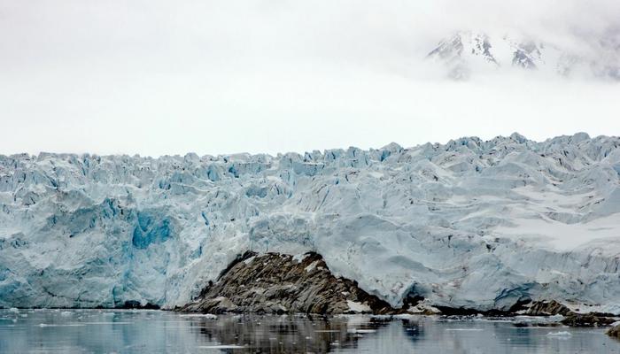 Smeerenburger glacier at Spitsbergen, Svalbard