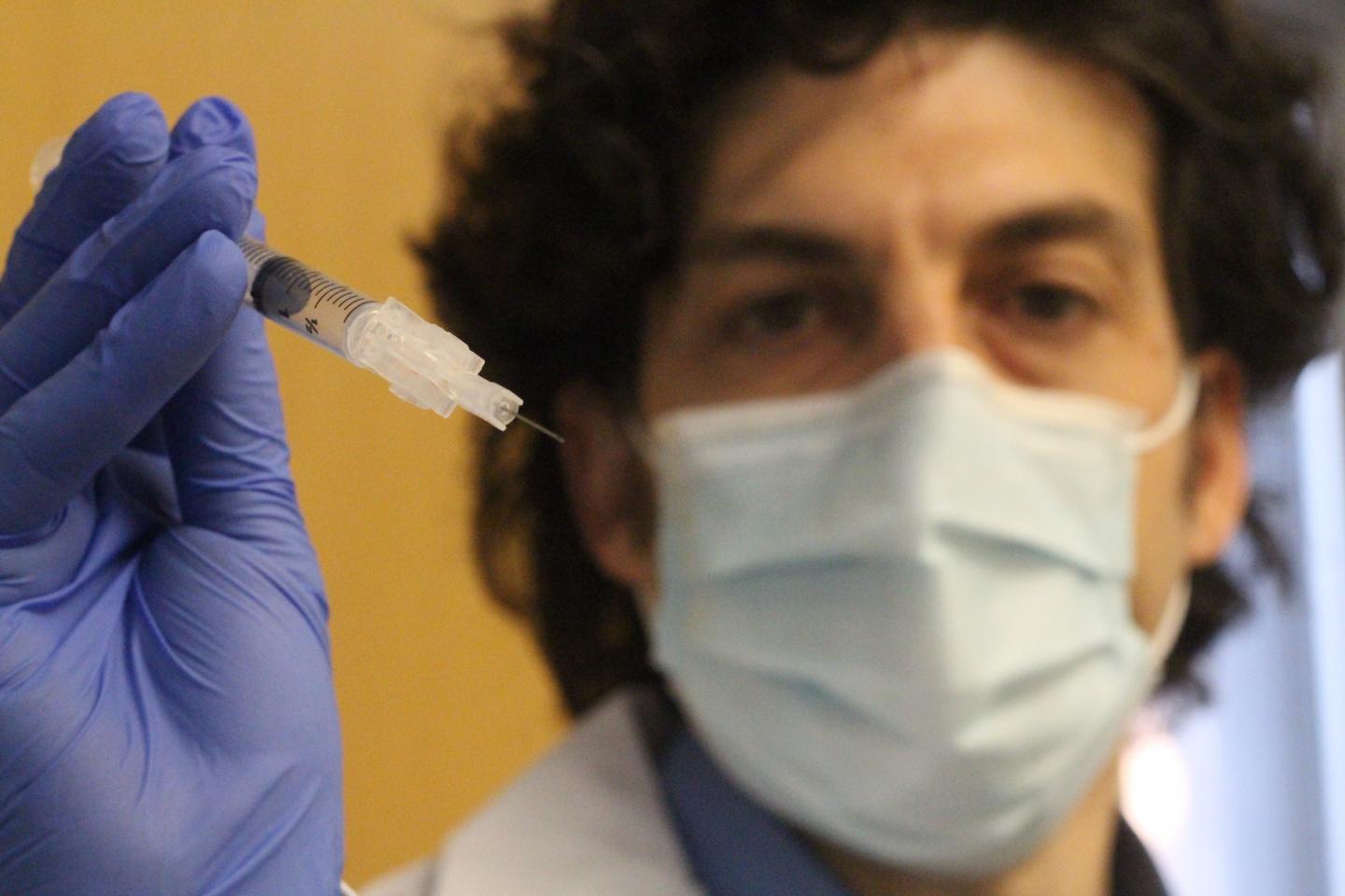 Researcher shows antiviral drug