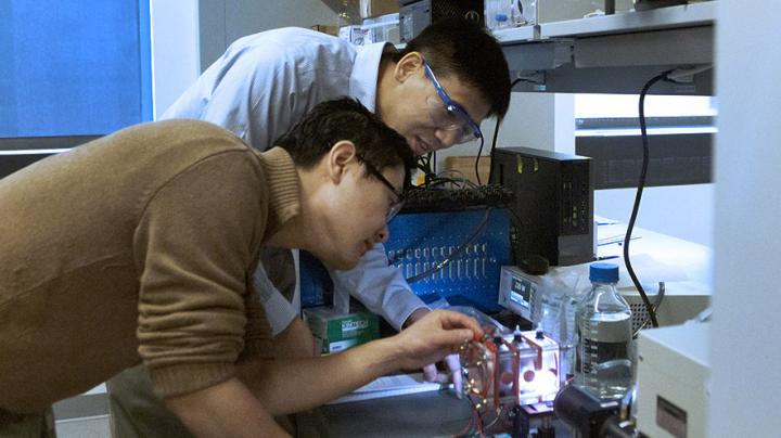 Isolating Hydrogen From Wastewater