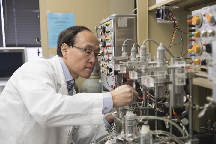 Exercise during pregnancy may save kids from health problems as adults