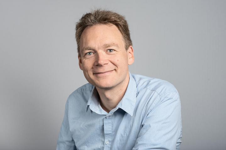 Associate Professor of Solid State NMR Spectroscopy Patrick van der Wel