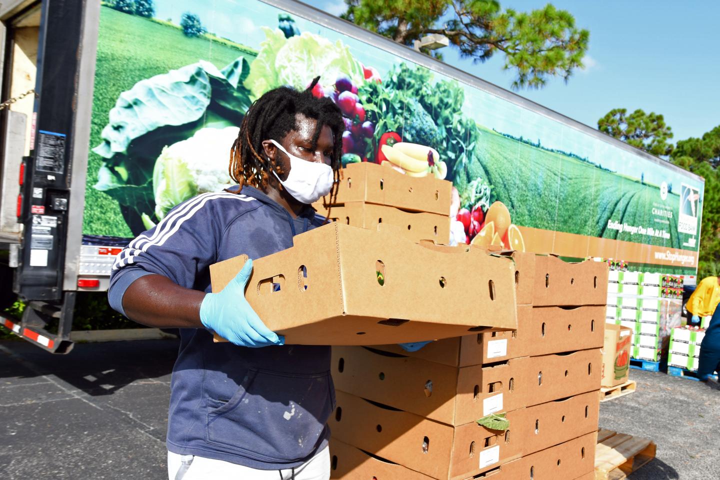 food bank volunteers