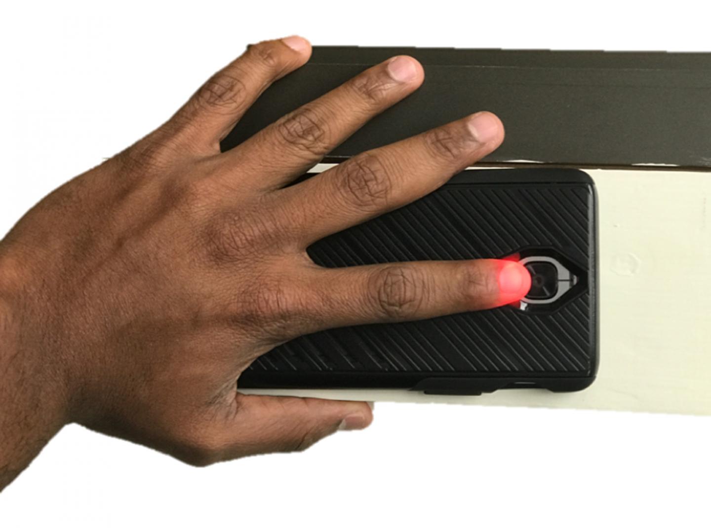 Low-Power, Nonionizing Light is Safe for Biomedical Imaging