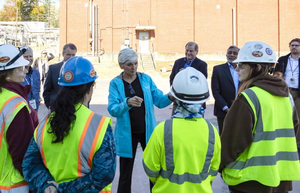 Department of Energy Secretary meets with ORNL construction workers on Translational Research Capacity facility