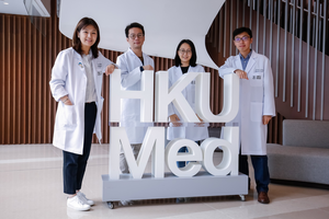 HKUMed research team identifies new drug combo for liver cancer via CRISPR-Cas9 screen. The research team includes (from left): Dr Stephanie Ma, Associate Professor; Dr Xu Feng, Post-doctoral Fellow; Dr Carol Tong Man, Research Assistant Professor and Dr Alan Wong Siu-lun, Assistant Professor, School of Biomedical Sciences, HKUMed.