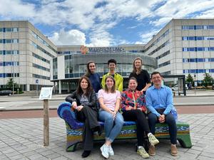 Loes van Bemmel and her colleagues