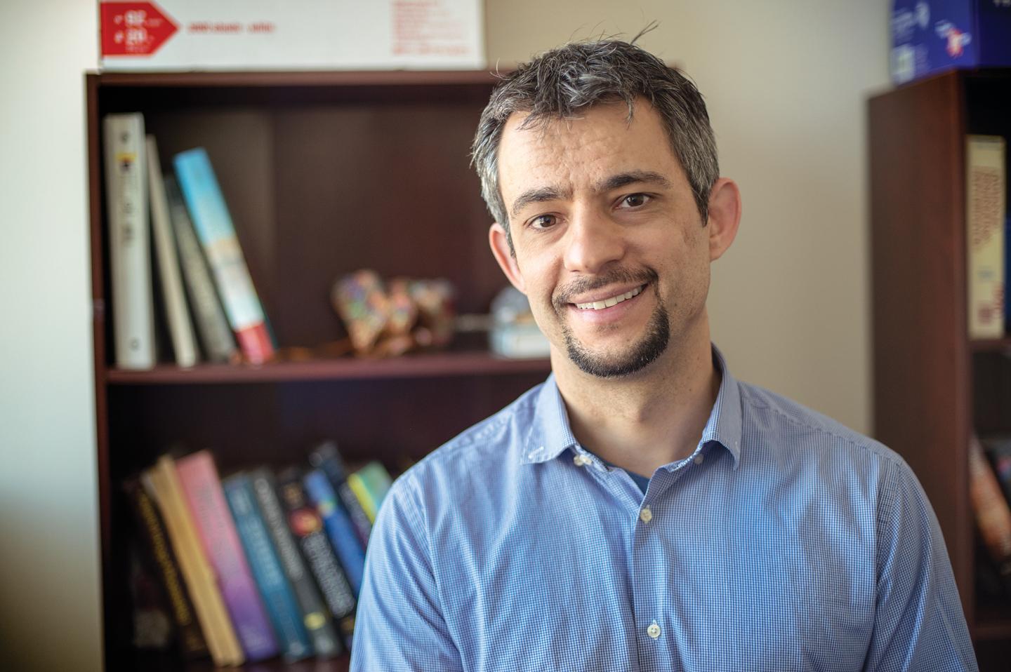 Ionnas Schizas, University of Texas at Arlington