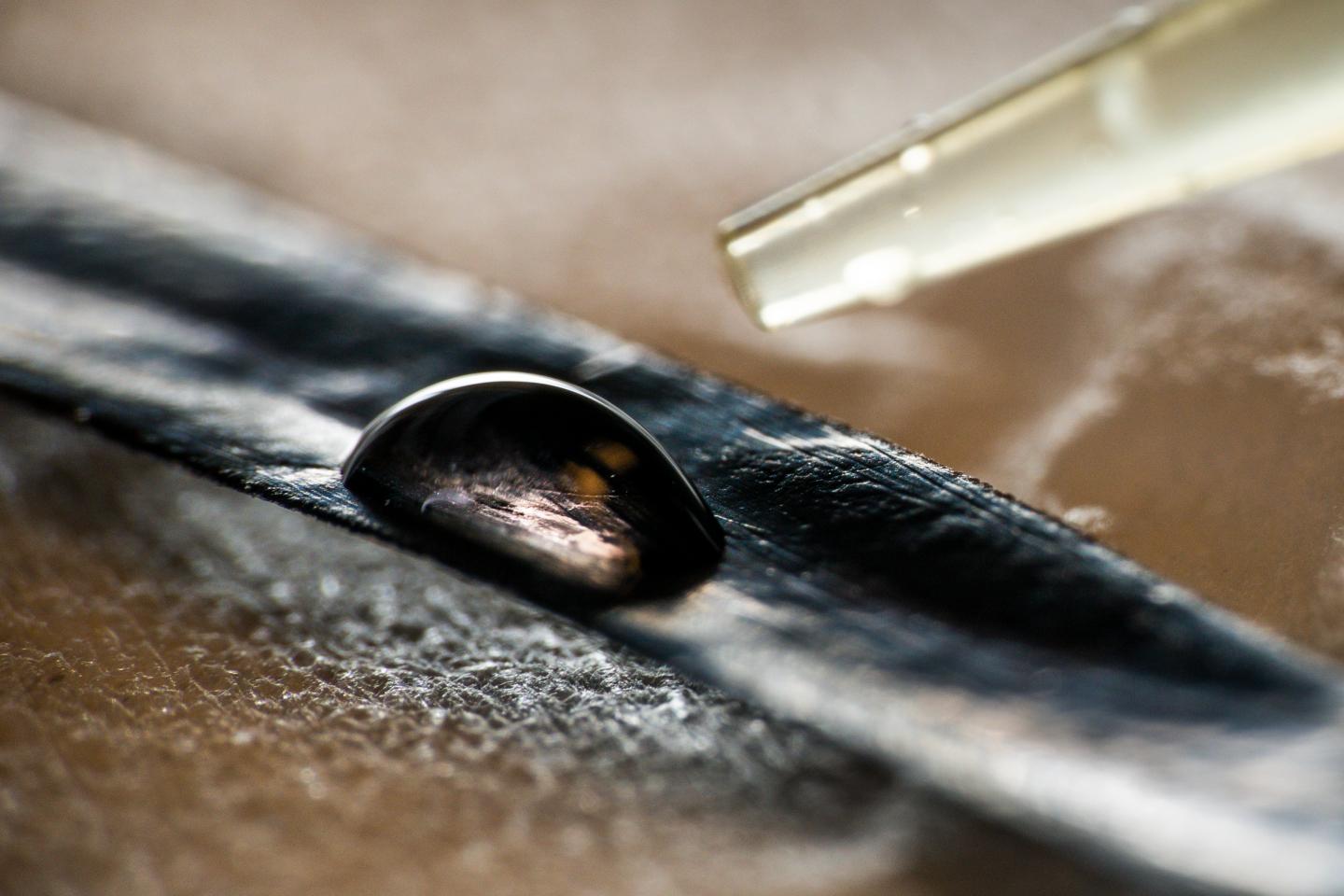 Artificial Muscle of Polymer Material Can Be Powered by Glucose