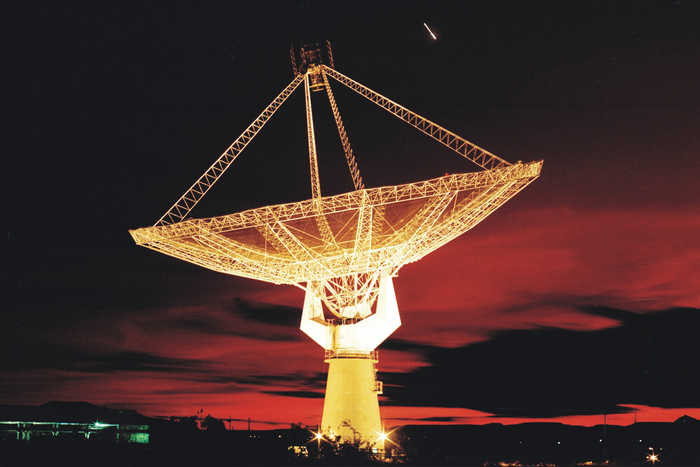 Giant Metrewave Radio Telescope (GMRT)