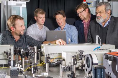 TUM Nanowire Laser Research Team