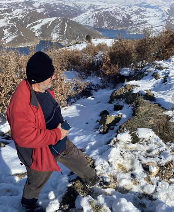 Searching for displacement features along the trace of the Çardak-Sürgü fault