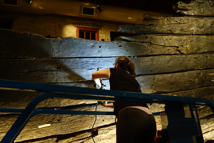 Aoife Daly extracting a tree-ring sample from the Batavia ship’s