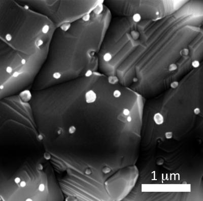Engineers 'Cook' New Heat-Harvesting Nanomaterials in Microwave Oven