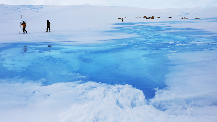 Drilling survey at Langhovde Glacier, Antarctica