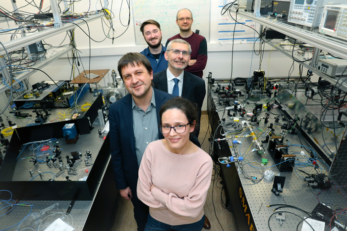 Agata Cygan, Dr. habil., NCU professor; Piotr Masłowski, prof. Dr. habil., NCU professor; Roman Ciuryło, Prof. Dr. habil.; Dominik Charczun, M.Sc.Eng., Daniel Lisak, prof. Dr. habil.