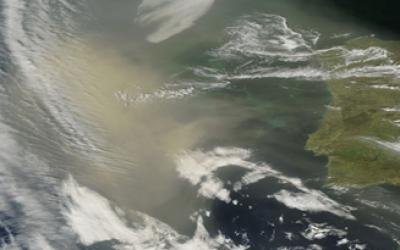 Dust in Natural Color